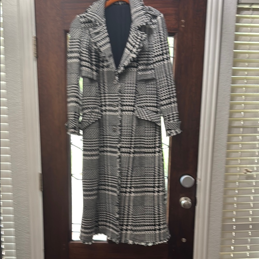 Black and White Plaid Midi Long Coat